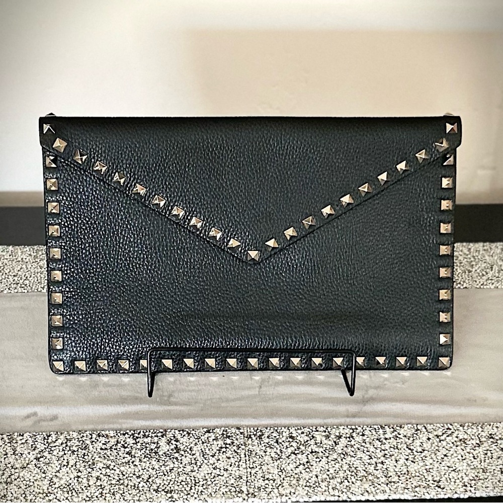 Valentino Garavani Rockstud Clutch Grainy Calfskin Leather Envelope Pouch